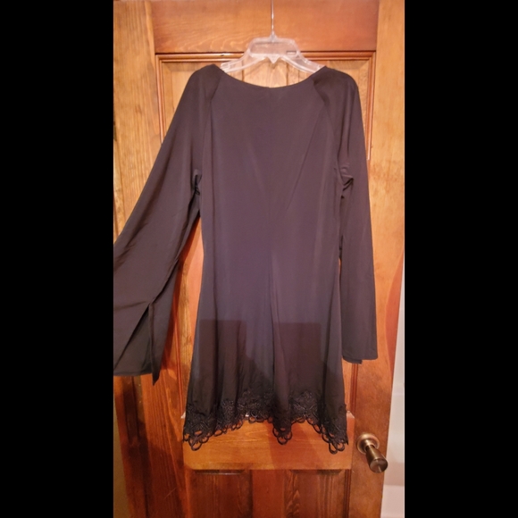 TeezeMe Size M Black Lace Cocktail Dress - Picture 4 of 5
